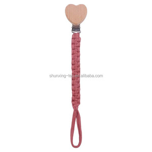 Chupete de ganchillo hecho <span class=keywords><strong>a</strong></span> mano con corazón para bebé, soporte Universal para chupete, muselina, Clip para chupete para bebé, niño y niñ<span class=keywords><strong>a</strong></span> - Product Image 1