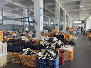 Suela de entrenamiento deportivo de goma MD + personalizada Suela de <span class=keywords><strong>tenis</strong></span> de mesa ligera Suela de <span class=keywords><strong>zapato</strong></span> de Bádminton - Product Image 6