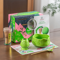 En stock Ensemble de fouet à matcha japonais 7 pièces Bol en porcelaine écologique Cuillère en bambou Boîte cadeau Design Japandi Outils à matcha