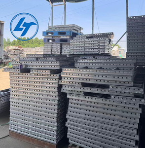 Sistemas de Encofrado de Acero Ajustables LT para la Construcción de Columnas y Muros de Hormigón en el Medio <span class=keywords><strong>Oriente</strong></span> - Product Image 1