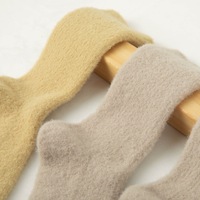OEM Hiver Épaissir Femmes Pantoufles Chaussettes de Couchage Équipage Couleur Unie Chaleur Doux Confortable Velours Australien Fuzzy Chaussettes