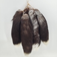 Porte-clés élégant en cuir véritable avec pendentif en fourrure de renard et pompon en peluche douce, accessoire pour sac et ceinture