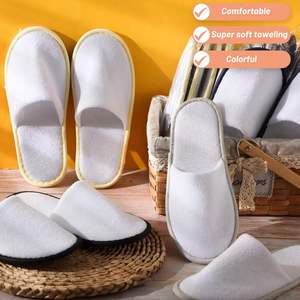 Chaussons jetables unisexes personnalisés 5 étoiles, économiques, de luxe, écologiques, certifiés, à bout fermé, lavables, en polaire corail blanc, pour usage hôtelier - Product Image 3