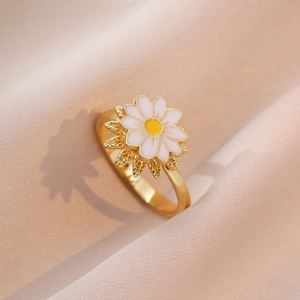Women cross-border micro-inlaid flower Rotation <b>Ring</b> OEM ODM Service Luminous Inlay Solid Metal Construction Mixed wholesale - Product Image 5