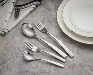 Hot bán wanyeda tùy chỉnh 1801 Matte thép không gỉ hiện đại cắm trại Flatware Set gấp muỗng nĩa dao - Product Image 2