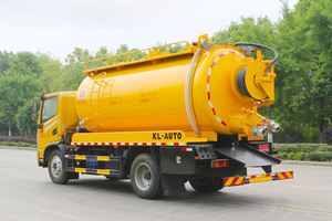 China DongfengT3 4x2 Manual Diesel 11 Cubic Meters Sewage Suction Pipeline Dredging Truck 150-250HP EURO 3 - Product Image 4