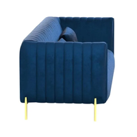 Nordisches 3-Sitzer Samt-Sofa in Blau, Hochwertig Gepolstert, Modernes Design für Wohnzimmermöbel