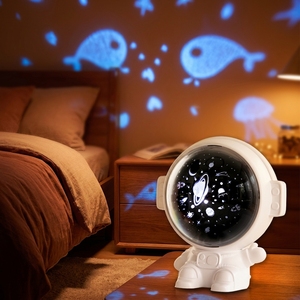 Lampe Astronaute Étoilée LED USB pour Bébé et Enfant, Veilleuse de Projection Céleste, Projecteur d'Étoiles - Product Image 1