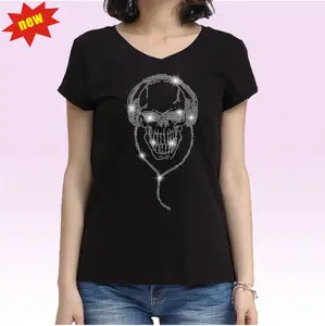 Top Sale Punk Skull Head Hot Fix Rhinestone Transfer Design Popular Bling Rhinestone Iron On Motif For Shirt