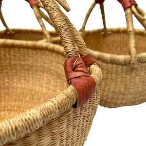 Panier en herbe tissé écologique, classique, fait à la main, solution de rangement pour la cuisine, la garde-robe, le marché et idée cadeau - Product Image 6