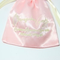 Sac à poussière en satin de soie imprimé personnalisé pour sous-vêtements en tissu, emballage de cheveux de chaussure, sacs-cadeaux, sacs à bijoux brodés