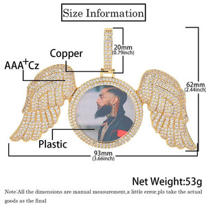 Ciondolo Personalizzato con <span class=keywords><strong>Ali</strong></span> d'Angelo Ghiacciate Oro o Argento con Cornice in Strass - Product Image 6