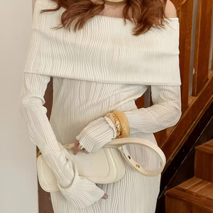 Robe longue moulante élégante blanche pour femme, col plissé épaules dénudées, tricot côtelé, manches longues, robe de soirée romantique - Product Image 2