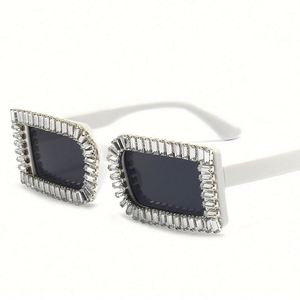 Lunettes de soleil carrées en cristal de luxe tendance 2021, petite monture, lunettes de soleil en strass pour femmes - Product Image 4