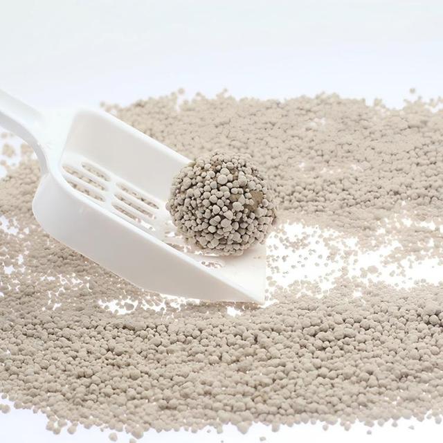 Eco-Friendly Low Dust Bentonite Cat Litter 5kg Fast Clumping Odor Control Highly Adsorbent Active Carbon Scent Factory Direct