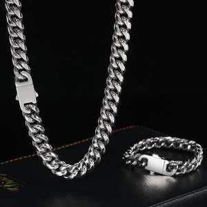 Nuoya <span class=keywords><strong>สร้อย</strong></span>แบบฮิปฮอปส<span class=keywords><strong>แตน</strong></span><span class=keywords><strong>เล</strong></span><span class=keywords><strong>ส</strong></span><span class=keywords><strong>ส</strong></span>ำหรับผู้ชาย<span class=keywords><strong>สร้อย</strong></span>คอพร้อมตะขอเกี่ยวชุบทองไมอามี่คิวบา - Product Image 3