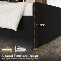 Uteeran Lit plateforme King Size avec cadre métallique, tête de lit haute de 55,12 po, rembourré en velours moderne, garniture dorée, dossier haut à volants