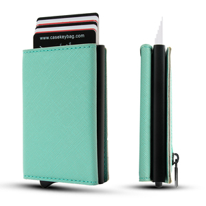 Porte-cartes automatique magnétique en cuir PU Saffiano personnalisé avec logo Casekey, Porta Carte Donna, sécurisé RFID, portefeuille à trois volets - Product Image 1
