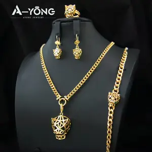 2023 Fashion Styles 18k Gold Plated Copper Hollow Out Jewelry Set Dubai Gold Leopard Necklace Earring Set For Women