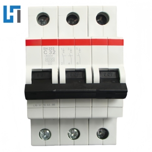 เครื่องควบคุมการตั้งโปรแกรม PLC D6 10 16 25 32 40 63A เครื่องตัดวงจร SH203-D ของแท้ใหม่ - Product Image 1