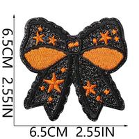 En gros, assortiment de patchs brodés et appliques thermocollantes d'Halloween sur le thème de la fantôme, du nœud, de la tête de mort et de la crème glacée pour vêtements, chapeaux, sacs et projets DIY de fêtes