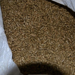 Granulés de bois de première qualité pour le chauffage – Granulés de biomasse à haute valeur calorifique, approvisionnement en vrac - Product Image 3