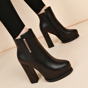 Korean Style Autumn and Winter New Short <b>Boots</b> Fashionable Cotton <b>Boots</b> Thick Heel Waterproof Platform Women's Single <b>Boots</b> - Product Image 3