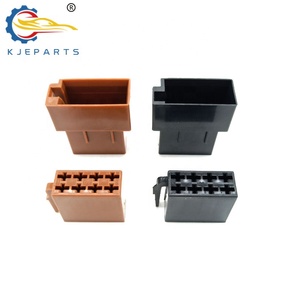 Boîtiers de connecteurs automobiles 8 broches noirs et marron, mâle et femelle, <span class=keywords><strong>ISO</strong></span>, indice de protection IP66, 12V 3-10A pour faisceaux de câblage de puissance automobile - Product Image 3