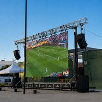 Écran LED extérieur RAYBO P3.91 4500 nits lisible en plein soleil, étanche IP65, mur LED de location pour événements sportifs et concerts, 7680 Hz