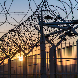 Gegalvaniseerd Anti-Diefstal 358 Hek Gelast Gaaspaneel 358 Anti-Klim Veiligheidshek Buiten Perimeterbarrière - Product Image 6