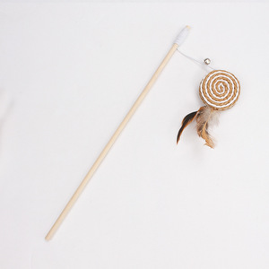 ของเล่นไม้สำหรับแมวแบบมีปฏิสัมพันธ์ พร้อมกระดิ่ง ขนนก และหนูจำลอง สำหรับแมว ลูกแมว และสัตว์เลี้ยง - Product Image 1