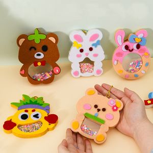 <span class=keywords><strong>Kit</strong></span> de porte-clés en feutre à faire soi-même pour enfants, motif dessin animé, fait main, sans <span class=keywords><strong>couture</strong></span>, ensemble d'artisanat pour filles, jouet éducatif avec motifs animaux et fruits - Product Image 2