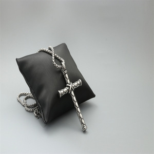 Yunnique – collier avec pendentif croix en acier inoxydable, bijoux unisexes à la mode, cadeau - Product Image 3