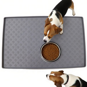 Tapis d'alimentation antidérapant personnalisé <span class=keywords><strong>pour</strong></span> <span class=keywords><strong>chien</strong></span> Tapis d'alimentation portable en silicone <span class=keywords><strong>pour</strong></span> chat et <span class=keywords><strong>chien</strong></span> Tapis de bol <span class=keywords><strong>anti</strong></span>-<span class=keywords><strong>débordement</strong></span> avec bords <span class=keywords><strong>pour</strong></span> la nourriture et l'eau Tapis de nourriture - Product Image 1