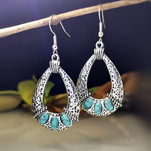 Grandi Orecchini a Goccia con Accenti Colorati, Design in Stile Etnico Vintage, Accessori di Moda per Donne - Product Image 4