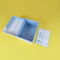Impression de boîtes de tampons personnalisés écologiques Boîtes cadeaux en papier enduit rigide pour tampons hygiéniques Soins de la coupe menstruelle avec carte