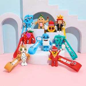 سلسلة مفاتيح ثلاثية الأبعاد رائجة من البي في سي على شكل فيل فراولة كرتوني أنيمي - Product Image 3