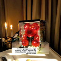 Plantes décoratives florales éternelles ours en mousse de rose artificielle pour la Saint-Valentin et les cadeaux d'anniversaire