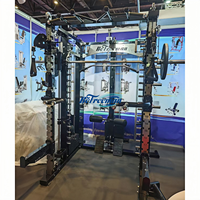 Machine Smith multifonction avec triple blocs de poids de 80 kg, presse à jambes, rack de musculation et entraîneur à câble – Équipement de gym