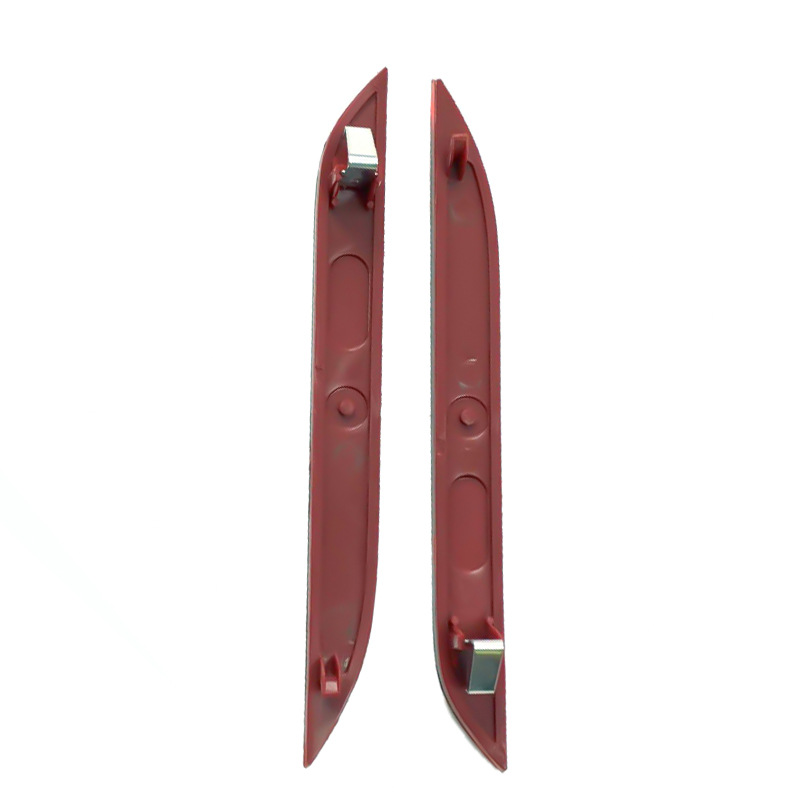 Réflecteur de pare-chocs arrière gauche