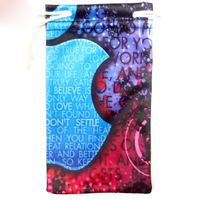 Pochette en microfibre de haute qualité pour lunettes grande taille avec fermeture à cordon imprimé logo personnalisé pour cadeau de promotion