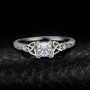 Anello Elegante in Stile Nuziale per Donne - Product Image 4