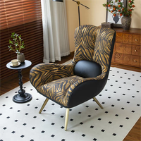 Chaise de salon à accoudoir de chambre de créateur Chaise de salon à imprimé léopard avec pied en métal