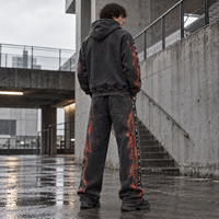 Ensemble sweat à capuche zippé et pantalon IKDEER personnalisé, motif flamme, détails œillet, tenue deux pièces pour homme, idéal pour le quotidien et le streetwear