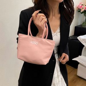 Bolsa de Mano Pequeña de Poliéster con Cierre de Cremallera y Logotipo Personalizado para Mujer, para Uso Doméstico, Casual, Diario, Playa y Viajes - Product Image 3