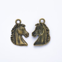Pendentif Chevalier texturé en alliage de zinc à boucle unique pour la décoration de trophées de concours hippique