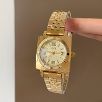 Montre femme IEKE 88453, grand cadran carré, bracelet en acier inoxydable, résistante à l'eau 3 ATM, mouvement quartz.