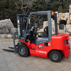 Chariot élévateur diesel certifié CE de 2,5 tonnes avec moteur Isuzu, pneus pneumatiques pleins, chariot élévateur hydraulique pour la construction et l'entrepôt - Product Image 2