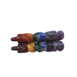 Bâton de quartz sculpté des sept chakras, pierre précieuse naturelle d'agate torsadée et courbée, artisanat en pierre semi-précieuse, guérison Reiki - Product Image 1