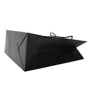 Sacchetti di carta regalo di lusso piccoli sacchetti per la spesa riciclati stampati personalizzati <span class=keywords><strong>con</strong></span> <span class=keywords><strong>nome</strong></span> commerciale per l'imballaggio di gioielli <span class=keywords><strong>con</strong></span> manico - Product Image 6